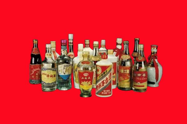黄石港区回收十八老酒.jpg